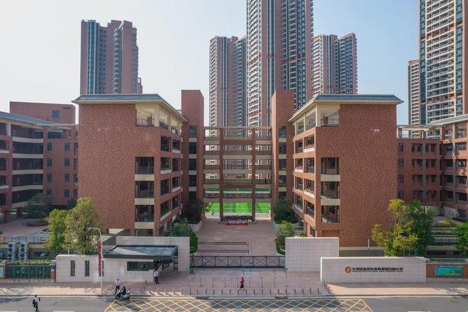 开云【官网】 天河【珠江花城】—预约看房+专车免费接送【营销中心】(图4)